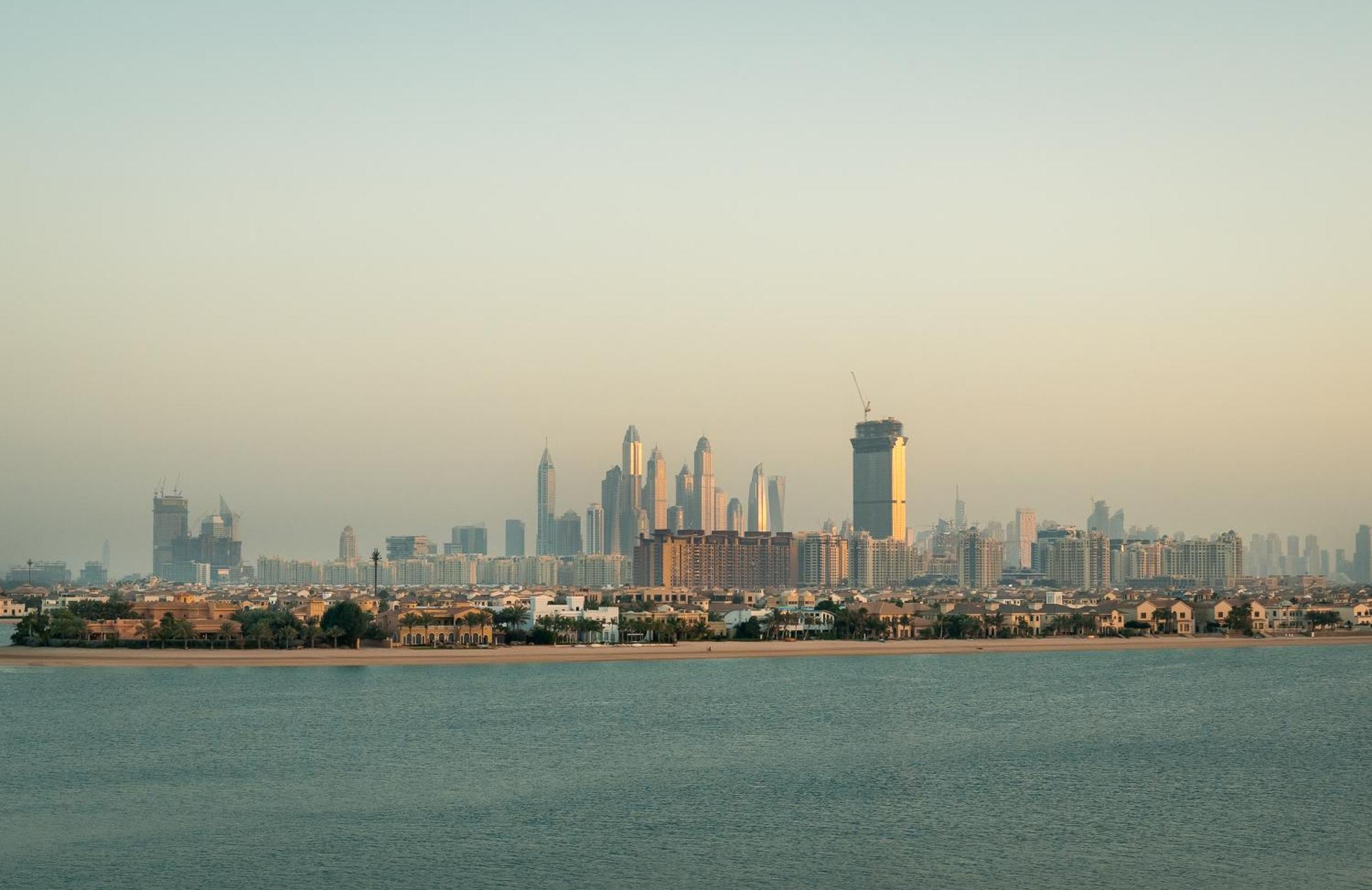 Simply Comfort In Sarai Palm Jumeirah Dubai Exterior foto
